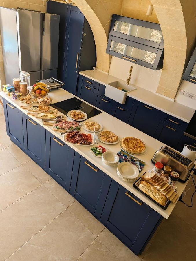 ナダ Sea Holly Gozo Bed & Breakfast エクステリア 写真